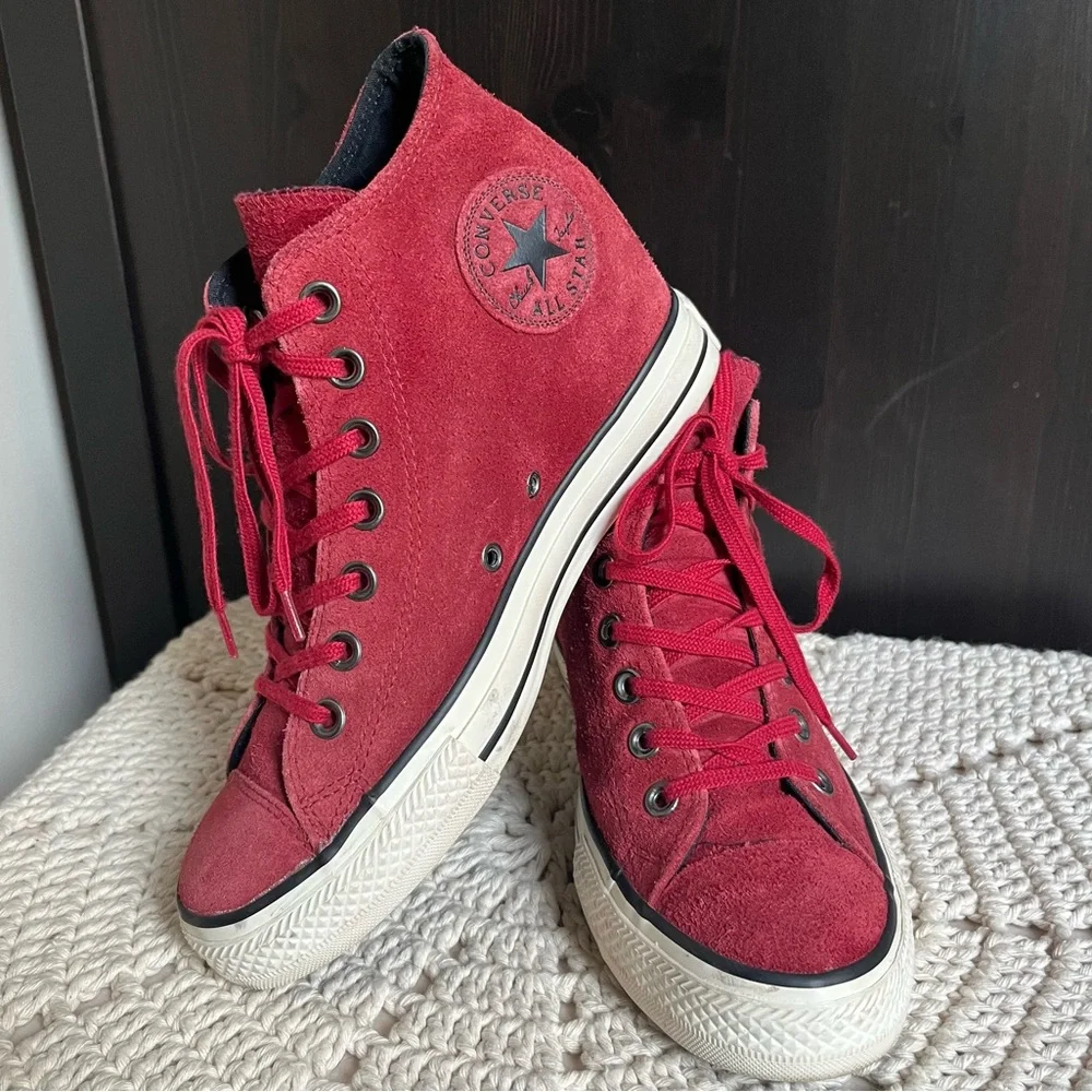Converse Chuck Taylor All Star Wedge Platform Hi Top Shoes Women's Red Suede 9